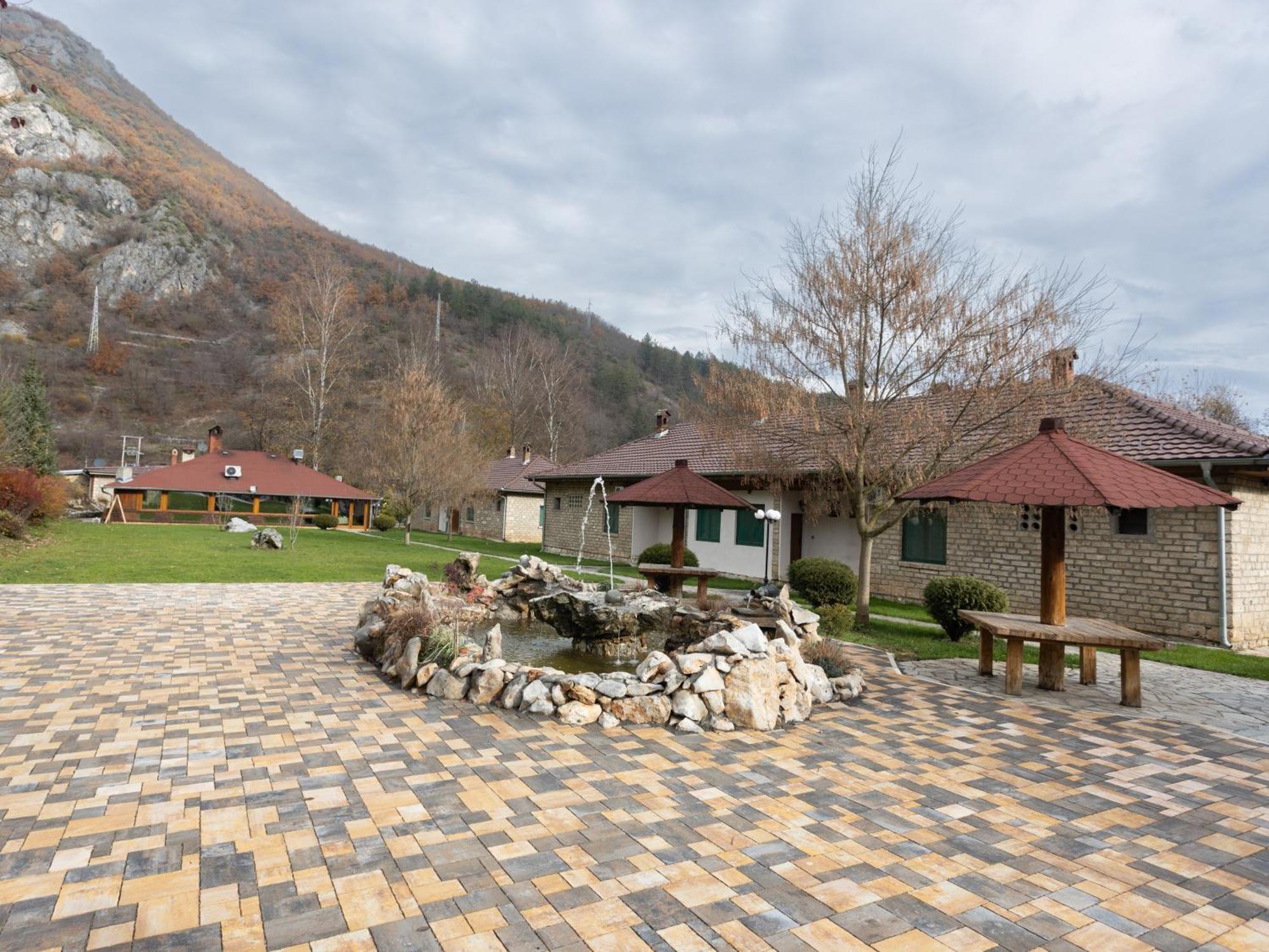 Hotel Ras Pazariste Novi Pazar Buitenkant foto
