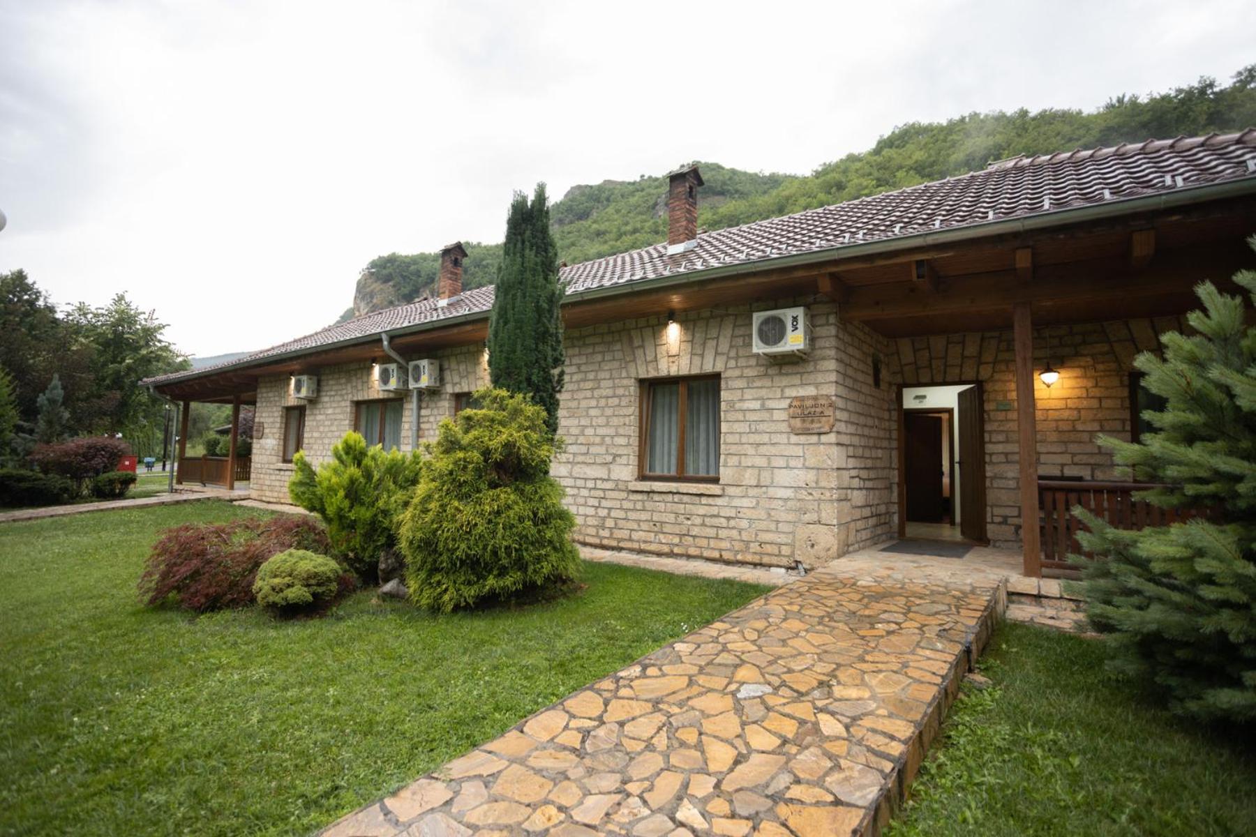 Hotel Ras Pazariste Novi Pazar Buitenkant foto