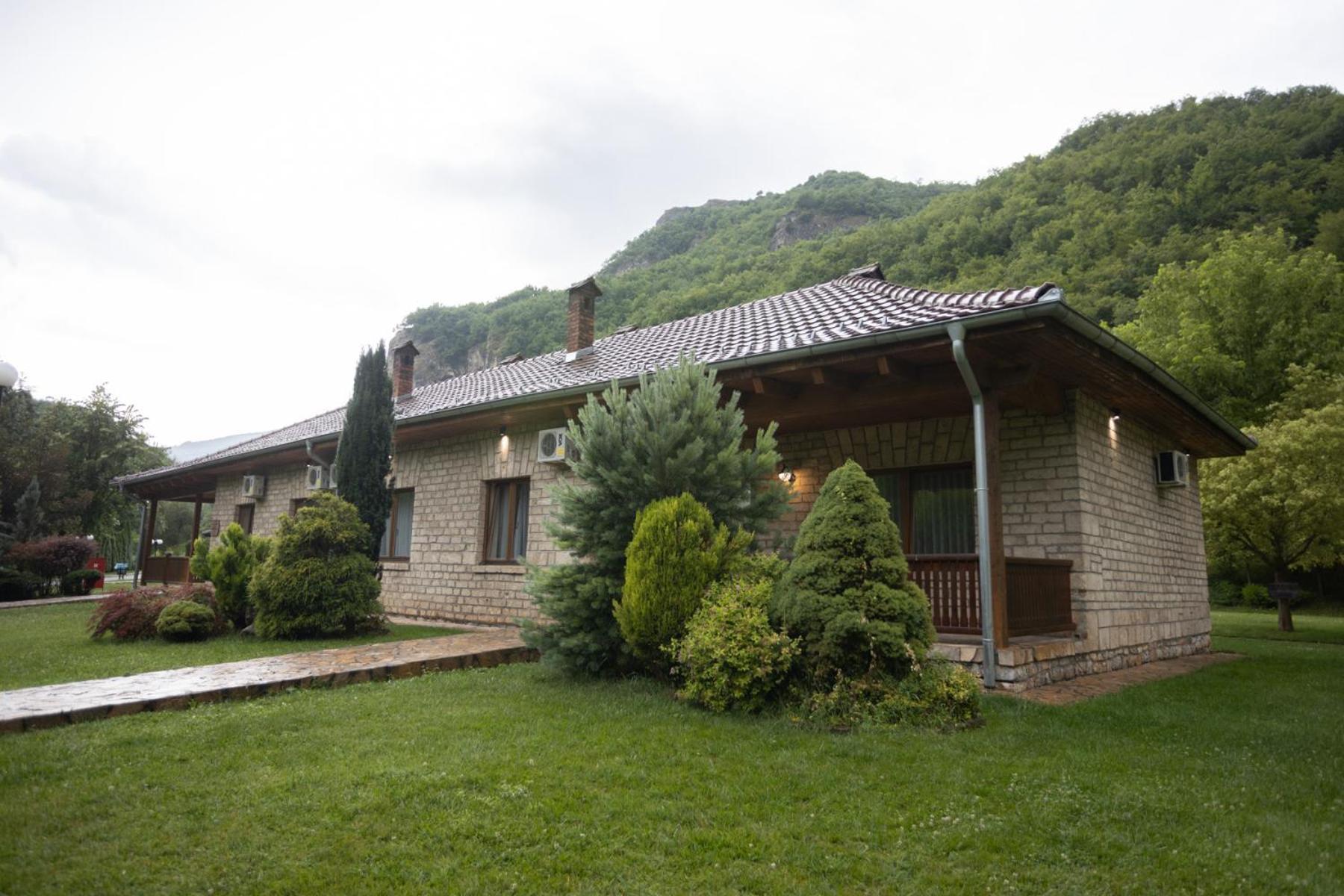 Hotel Ras Pazariste Novi Pazar Buitenkant foto